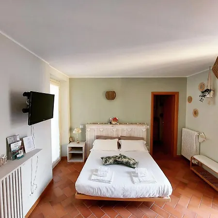Apartment Casa Nonno Gigi Mandello del Lario